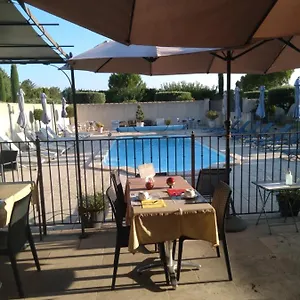 https://mas-dansavan-chambres-dhotes.fr-provencehotel.com