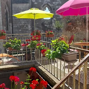 https://sur-le-chemin.midi-pyreneeshotels.com