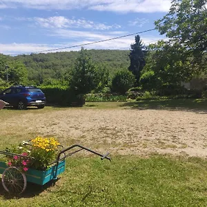https://les-chambres-des-chats-malicieux.midi-pyreneeshotels.com